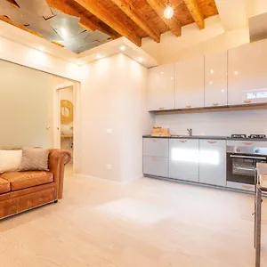  Apartamento Mo22 Loreto- Duomo- Chic - Luxury - Boho Italia